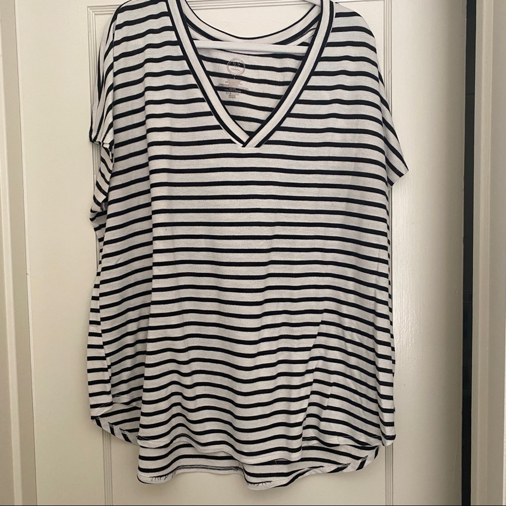 Maurice’s striped black and white tee